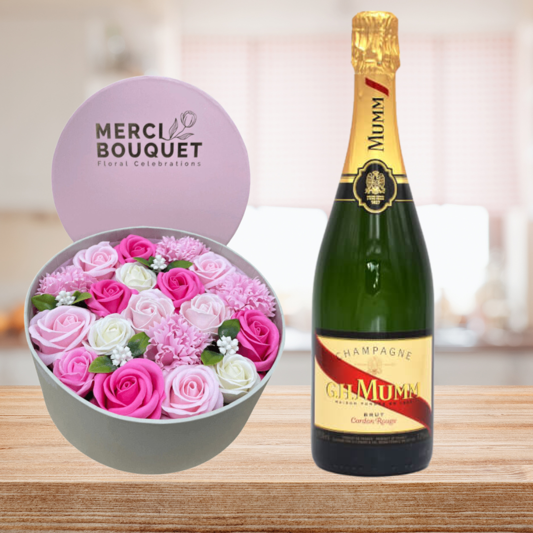 Coffret bouquet de fleurs de savon et bouteille de champagne Mumm de 75 cl