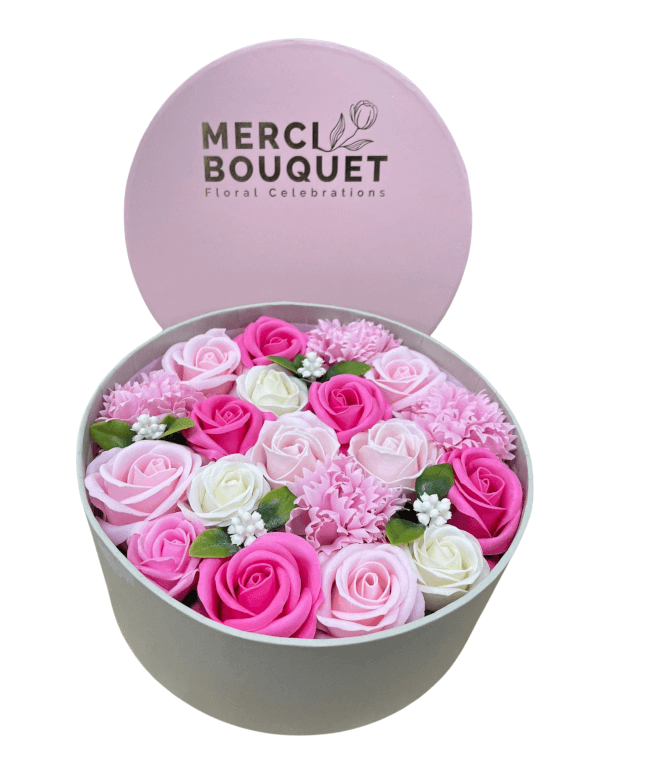 Ballon Happy birthday et bouquet de rose de savon